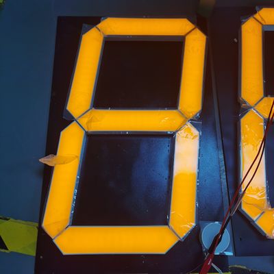 Ein guter Preis. 16 Zoll Ultrahellgelb Einstellig 7-Segment LED-Display Gemeinsame Anode für große Werbetafeln online