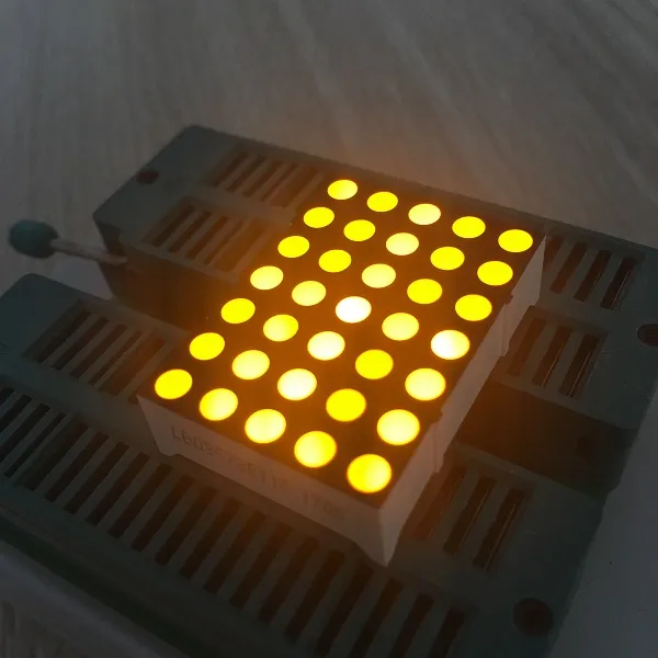 DOT Matrix LED-Display 3mm Superhelles Gelb für bewegliche Schilder/Message Boards 4